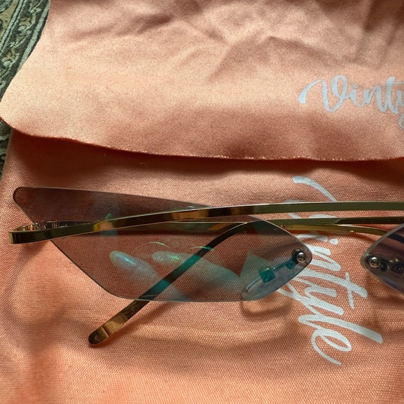 Vintyle Blue Rimless Sunglasses - Picture 3 of 8